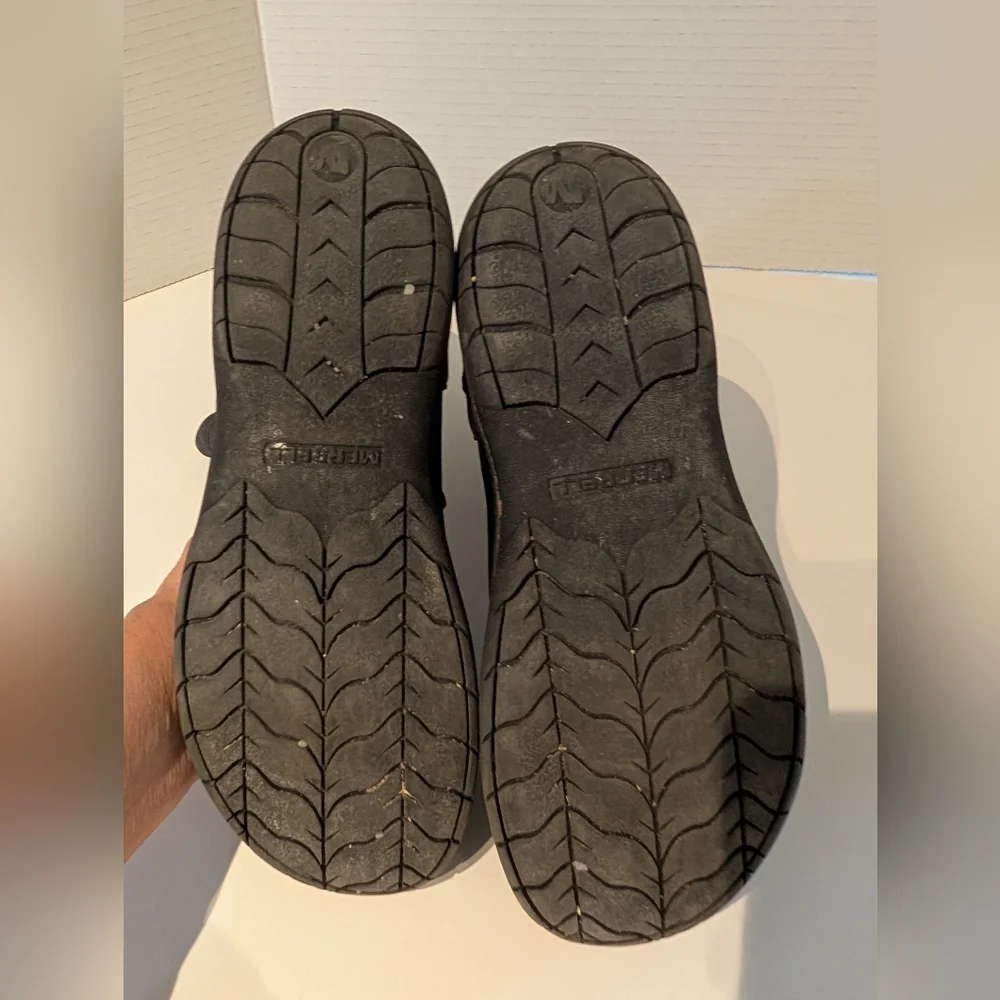 Merrell Womens Quilted Black Winter Boots‎ Sz. 7.5